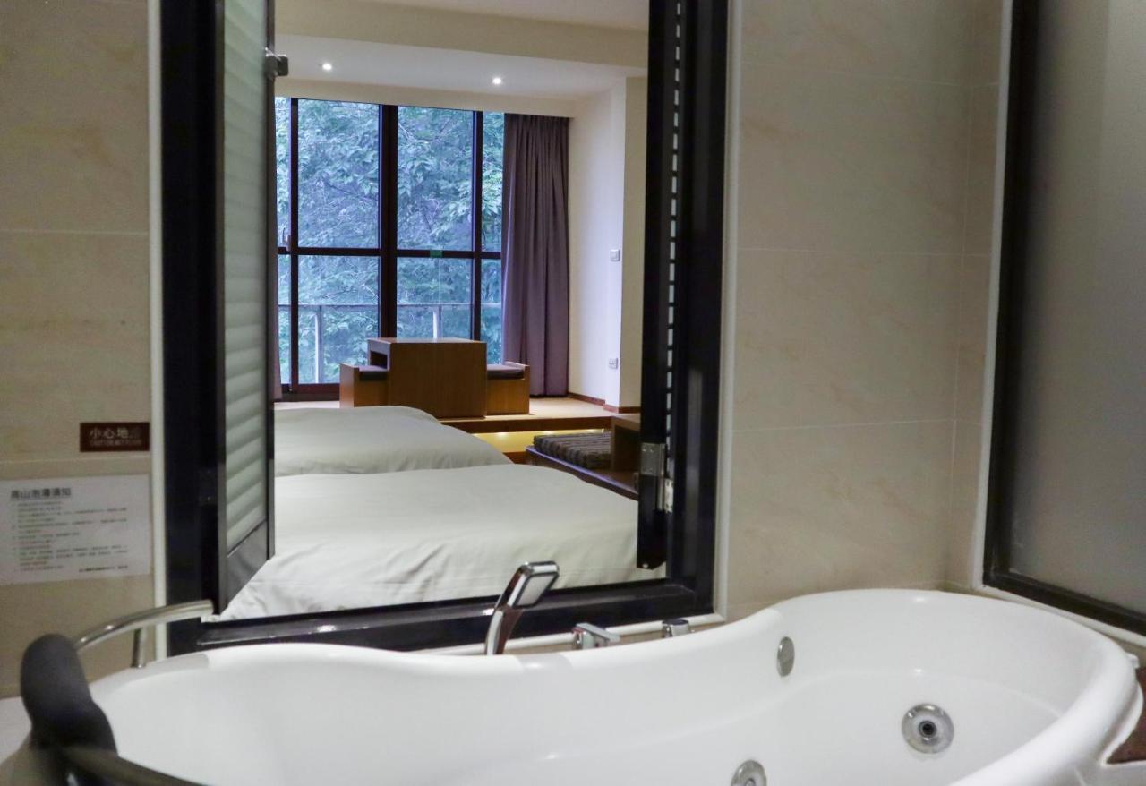 Howard Resort Xitou Лугу Екстериор снимка