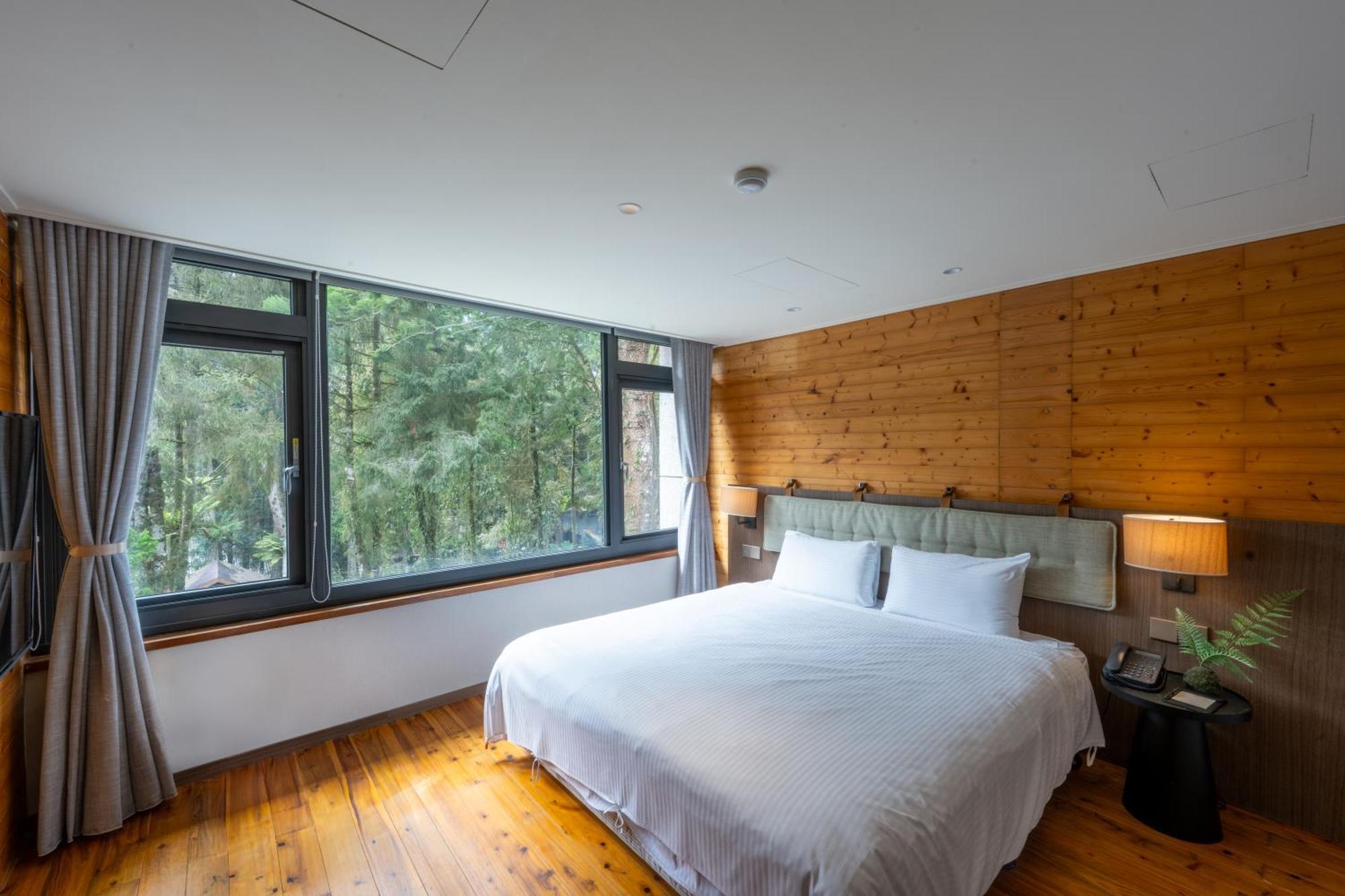 Howard Resort Xitou Лугу Екстериор снимка